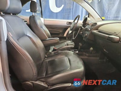 Zdjęcie 10 z 13 samochodu: 2007 VOLKSWAGEN NEW BEETLE CONVERTIBLE OPTION PACKAGE 1 VIN:3VWRF31Y77M412299 - miniatura