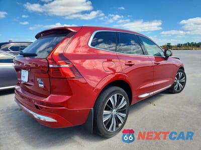 Trzecie zdjęcie samochodu z tyłu: 2023 VOLVO XC60 PLUS VIN:YV4L12RN0P1239103 - miniatura
