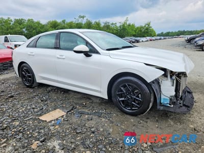 Czwarte zdjęcie samochodu z boku: 2025 KIA K5 LXS VIN:KNAG24J71S5325089 - miniatura