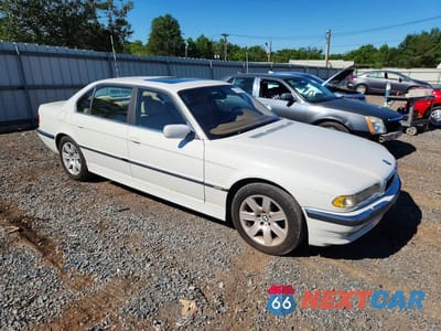 Czwarte zdjęcie samochodu z boku: 2001 BMW 740 IL VIN:WBAGH83451DP27940 - miniatura