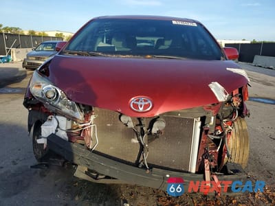 Piąte zdjęcie samochodu w środku: 2015 TOYOTA SIENNA LE VIN:5TDKK3DC7FS644982 - miniatura