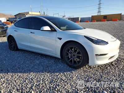 Czwarte zdjęcie samochodu z boku: 2023 TESLA MODEL 3 VIN:5YJ3E1EAXPF640203 - miniatura