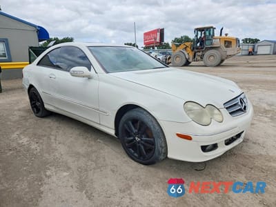 Czwarte zdjęcie samochodu z boku: 2006 MERCEDES-BENZ CLK 350 VIN:WDBTJ56H66F193215 - miniatura