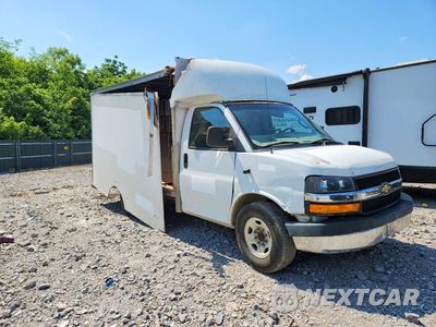 Czwarte zdjęcie samochodu z boku: 2020 CHEVROLET EXPRESS DELIVERY TRUCK VIN:1HA0GRFG7LN011763 - miniatura