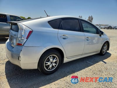 Trzecie zdjęcie samochodu z tyłu: 2010 TOYOTA PRIUS II VIN:JTDKN3DUXA0069563 - miniatura
