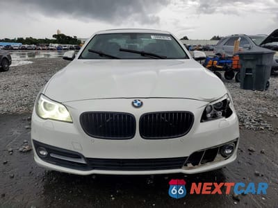 Piąte zdjęcie samochodu w środku: 2016 BMW 528 I VIN:WBA5A5C54GG354495 - miniatura