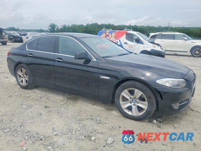 Czwarte zdjęcie samochodu z boku: 2012 BMW 528 I VIN:WBAXG5C56CDX03658 - miniatura