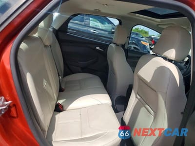 Zdjęcie 10 z 12 samochodu: 2018 FORD FOCUS TITANIUM VIN:1FADP3J22JL283120 - miniatura