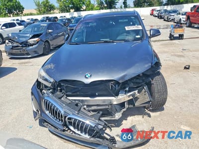 Piąte zdjęcie samochodu w środku: 2016 BMW X1 XDRIVE28I VIN:WBXHT3C34GP880853 - miniatura