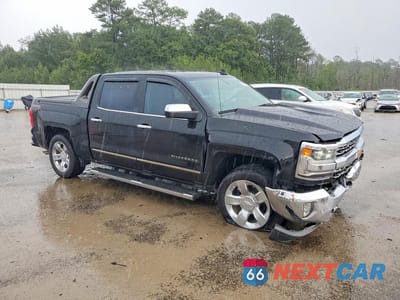 Czwarte zdjęcie samochodu z boku: 2017 CHEVROLET SILVERADO K1500 LTZ VIN:3GCUKSEJ6HG401343 - miniatura