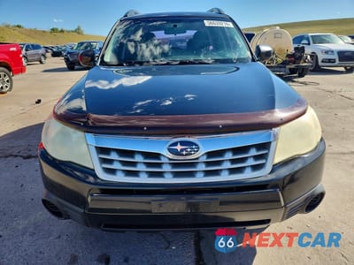 Piąte zdjęcie samochodu w środku: 2012 SUBARU FORESTER 2.5X VIN:JF2SHABC4CH418146 - miniatura