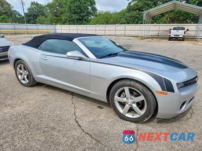 Czwarte zdjęcie samochodu z boku: 2011 CHEVROLET CAMARO LT VIN:2G1FC3DD3B9194878 - miniatura