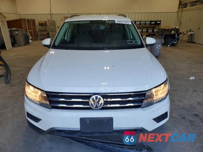 Piąte zdjęcie samochodu w środku: 2020 VOLKSWAGEN TIGUAN S VIN:3VV0B7AX6LM121813 - miniatura