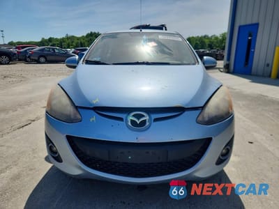 Piąte zdjęcie samochodu w środku: 2013 MAZDA MAZDA2 VIN:JM1DE1LZ5D0153823 - miniatura