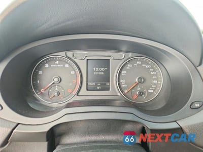 Zdjęcie 9 z 13 samochodu: 2016 AUDI Q3 PRESTIGE VIN:WA1GFCFS7GR013173 - miniatura