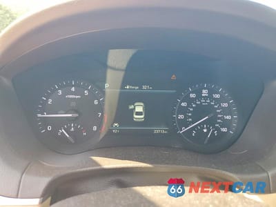 Zdjęcie 9 z 12 samochodu: 2018 GENESIS G80 3.8 VIN:KMHGN4JE8JU227671 - miniatura