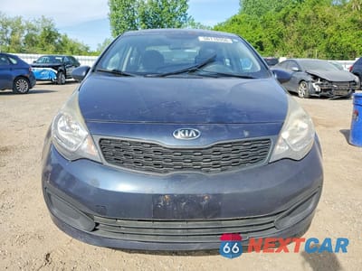Piąte zdjęcie samochodu w środku: 2015 KIA RIO LX VIN:KNADM4A32F6517647 - miniatura