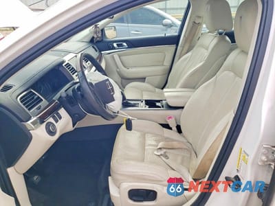Zdjęcie 7 z 12 samochodu: 2011 LINCOLN MKS VIN:1LNHL9FT5BG614645 - miniatura