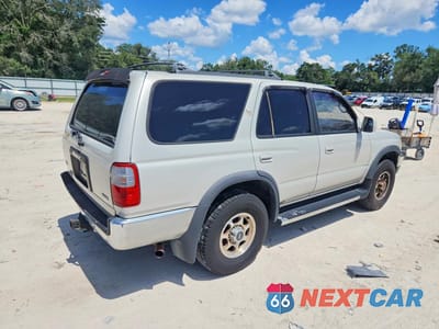 Trzecie zdjęcie samochodu z tyłu: 1997 TOYOTA 4RUNNER SR5 VIN:JT3GN86R8V0032436 - miniatura