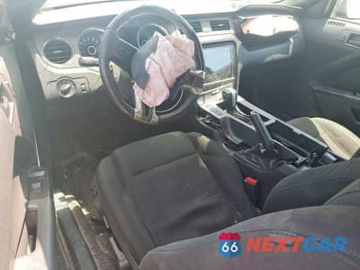 Zdjęcie 8 z 12 samochodu: 2014 FORD MUSTANG VIN:1ZVBP8EM1E5285779 - miniatura