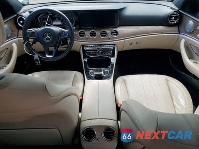 Zdjęcie 8 z 12 samochodu: 2017 MERCEDES-BENZ E 300 VIN:WDDZF4JB1HA204766 - miniatura