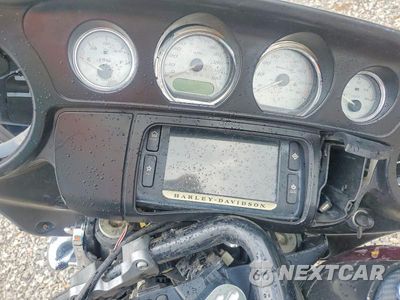 Zdjęcie 7 z 8 samochodu: 2015 HARLEY-DAVIDSON FLHX STREET GLIDE VIN:1HD1KBM14FB698010 - miniatura