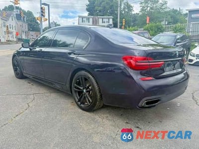 Drugie zdjęcie samochodu z przodu: 2018 BMW 750 XI VIN:WBA7F2C55JB238705 - miniatura
