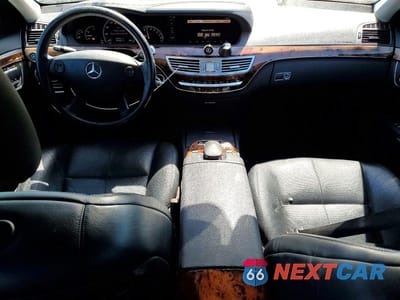 Zdjęcie 8 z 13 samochodu: 2007 MERCEDES-BENZ S 550 VIN:WDDNG71X07A118484 - miniatura
