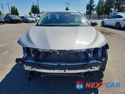 Piąte zdjęcie samochodu w środku: 2022 TOYOTA CAMRY SE NIGHTSHADE VIN:4T1G11BK3NU062178 - miniatura