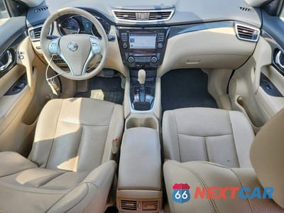 Zdjęcie 8 z 13 samochodu: 2015 NISSAN ROGUE SL VIN:5N1AT2MVXFC905779 - miniatura