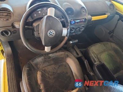 Zdjęcie 8 z 12 samochodu: 2002 VOLKSWAGEN NEW BEETLE GLS VIN:3VWCD21C12M450016 - miniatura
