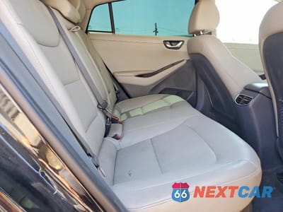 Zdjęcie 11 z 13 samochodu: 2017 HYUNDAI IONIQ LIMITED VIN:KMHC05LC4HU030229 - miniatura