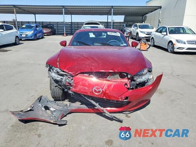 Piąte zdjęcie samochodu w środku: 2022 MAZDA MX-5 MIATA GRAND TOURING VIN:JM1NDAM77N0500610 - miniatura