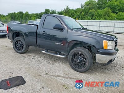 Czwarte zdjęcie samochodu z boku: 2013 GMC SIERRA C1500 VIN:1GTN1TEX2DZ143575 - miniatura