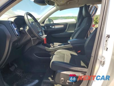 Zdjęcie 7 z 13 samochodu: 2020 VOLVO XC40 T4 MOMENTUM VIN:YV4AC2HK2L2226284 - miniatura