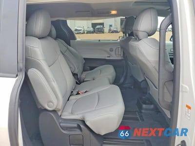 Zdjęcie 11 z 13 samochodu: 2026 TOYOTA SIENNA XLE 8-PASSENGER VIN:5TDYRKEC2TS308778 - miniatura