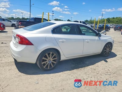 Trzecie zdjęcie samochodu z tyłu: 2018 VOLVO S60 INSCRIPTION VIN:LYV402TK8JB190046 - miniatura