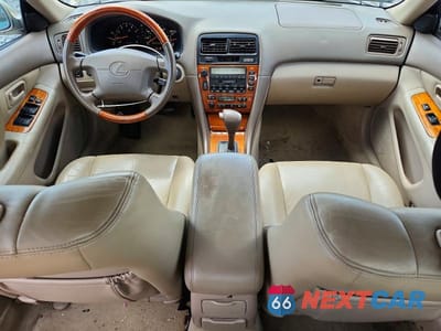 Zdjęcie 8 z 12 samochodu: 2000 LEXUS ES 300 VIN:JT8BF28G2Y0274718 - miniatura