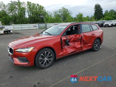 2019 VOLVO V60 T5 MOMENTUM YV1102EK1K2337837 - główne zdjęcie licytacji z USA - miniatura