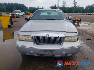 Piąte zdjęcie samochodu w środku: 2000 MERCURY GRAND MARQUIS LS VIN:2MEFM75W7YX694802 - miniatura