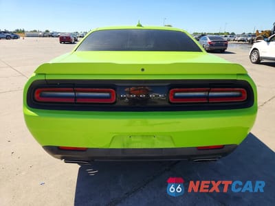 Zdjęcie 6 z 12 samochodu: 2015 DODGE CHALLENGER SXT PLUS VIN:2C3CDZBT1FH750609 - miniatura