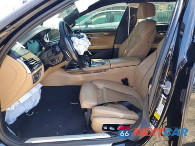 Zdjęcie 7 z 12 samochodu: 2016 BMW 750 XI VIN:WBA7F2C53GG418339 - miniatura