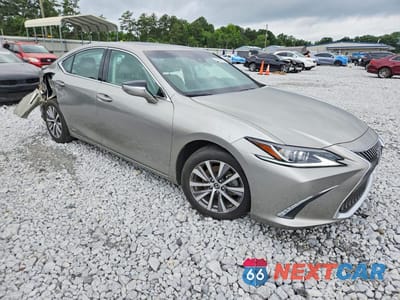 Czwarte zdjęcie samochodu z boku: 2021 LEXUS ES 300H VIN:58ADA1C19MU004060 - miniatura