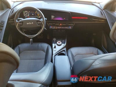 Zdjęcie 8 z 13 samochodu: 2023 KIA NIRO WIND VIN:KNDCR3L19P5071073 - miniatura