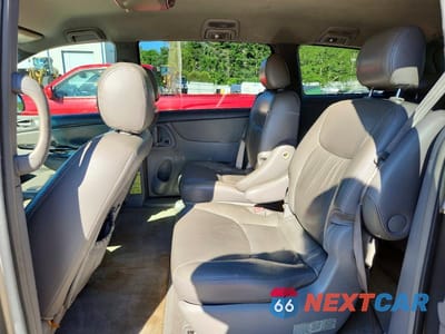 Zdjęcie 11 z 13 samochodu: 2005 TOYOTA SIENNA LE 7 PASSENGER VIN:5TDZA23C85S234025 - miniatura