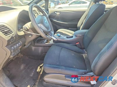 Zdjęcie 7 z 12 samochodu: 2013 NISSAN LEAF S VIN:1N4AZ0CP9DC419297 - miniatura