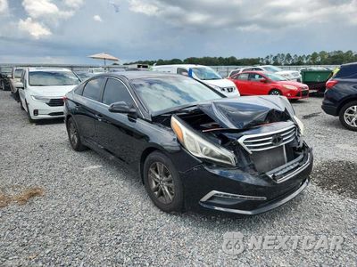Czwarte zdjęcie samochodu z boku: 2015 HYUNDAI SONATA SE VIN:5NPE24AF4FH024128 - miniatura