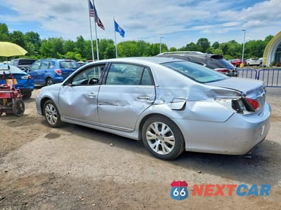 Drugie zdjęcie samochodu z przodu: 2011 TOYOTA AVALON BASE VIN:4T1BK3DBXBU408996 - miniatura