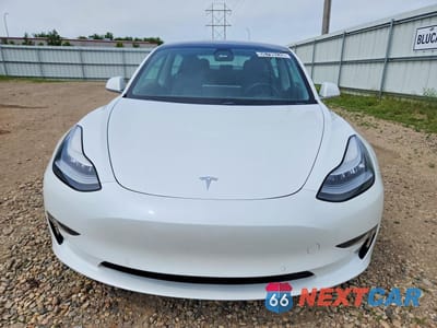 Piąte zdjęcie samochodu w środku: 2019 TESLA MODEL 3 VIN:5YJ3E1EB5KF361551 - miniatura