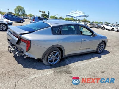 Trzecie zdjęcie samochodu z tyłu: 2025 KIA K4 LXS VIN:3KPFT4DE6SE228044 - miniatura